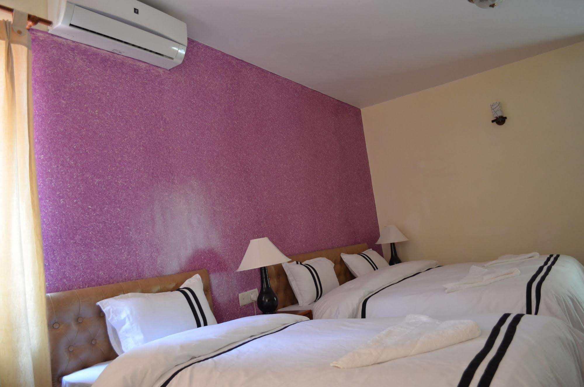 Hotel Amaryllis Катманду Екстер'єр фото